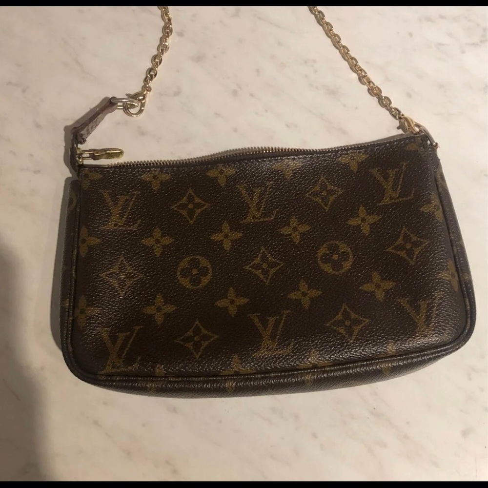 Louis Vuitton Pochette
